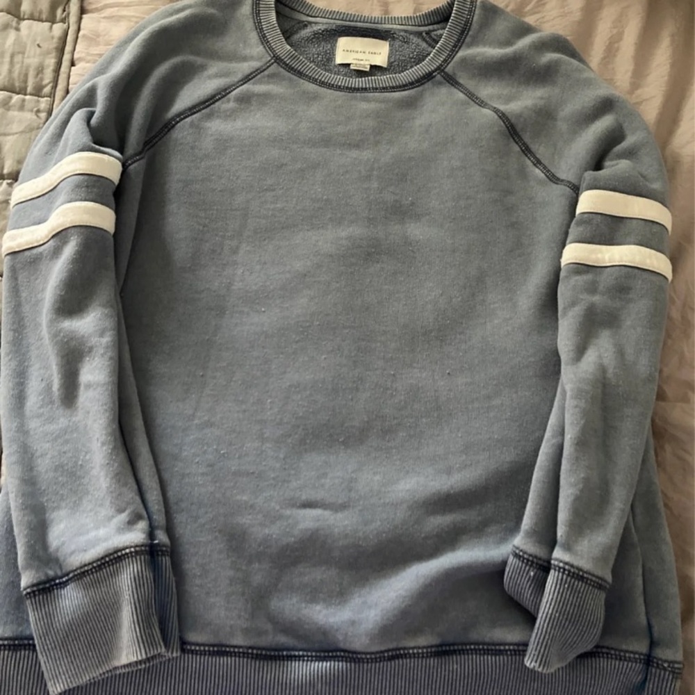 american eagle crew neck